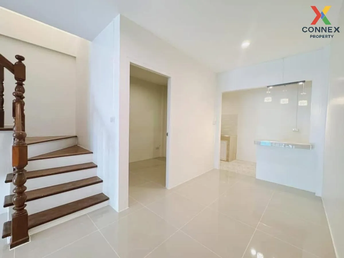 For Sale Townhouse/Townhome  , Phong Sirichai 1 , newly renovated