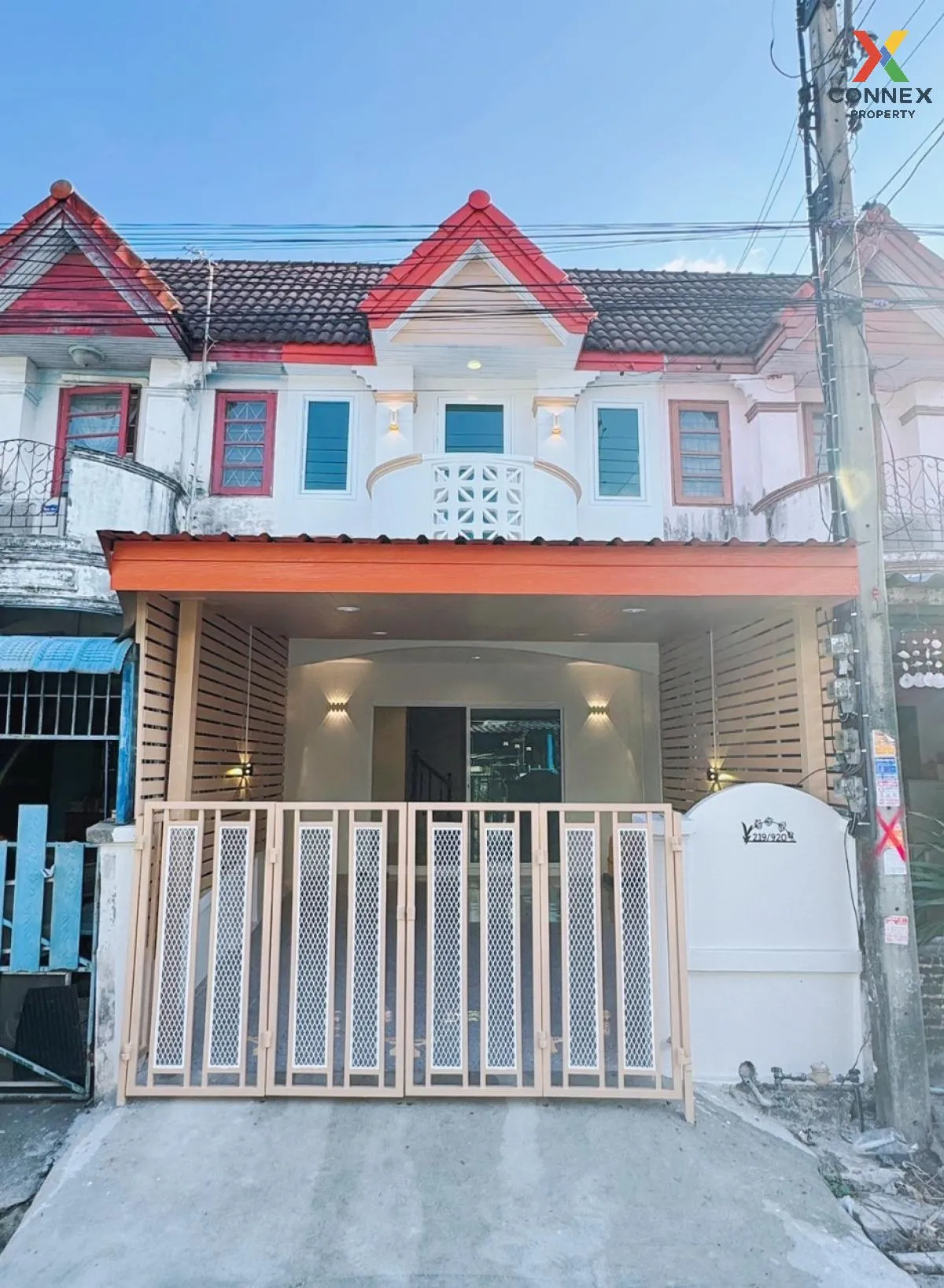 For Sale Townhouse/Townhome  , Phong Sirichai 1 , newly renovated 1