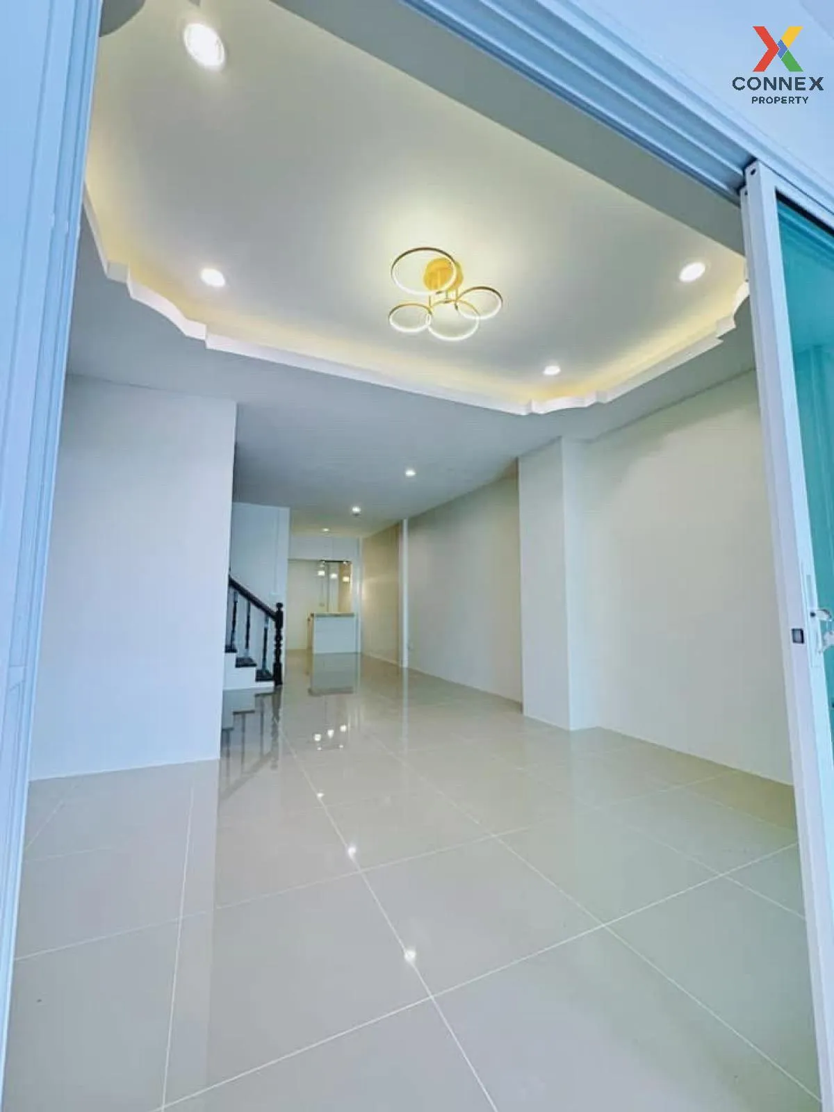 For Sale Townhouse/Townhome  , Phong Sirichai 1 , newly renovated