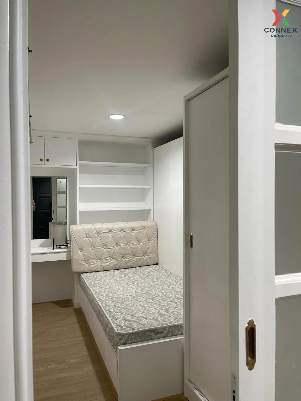 เช่าคอนโด  ไดมอนด์ ทาวเวอร์ BTS-ช่องนนทรี สีลม เขต บางรัก กรุงเทพ