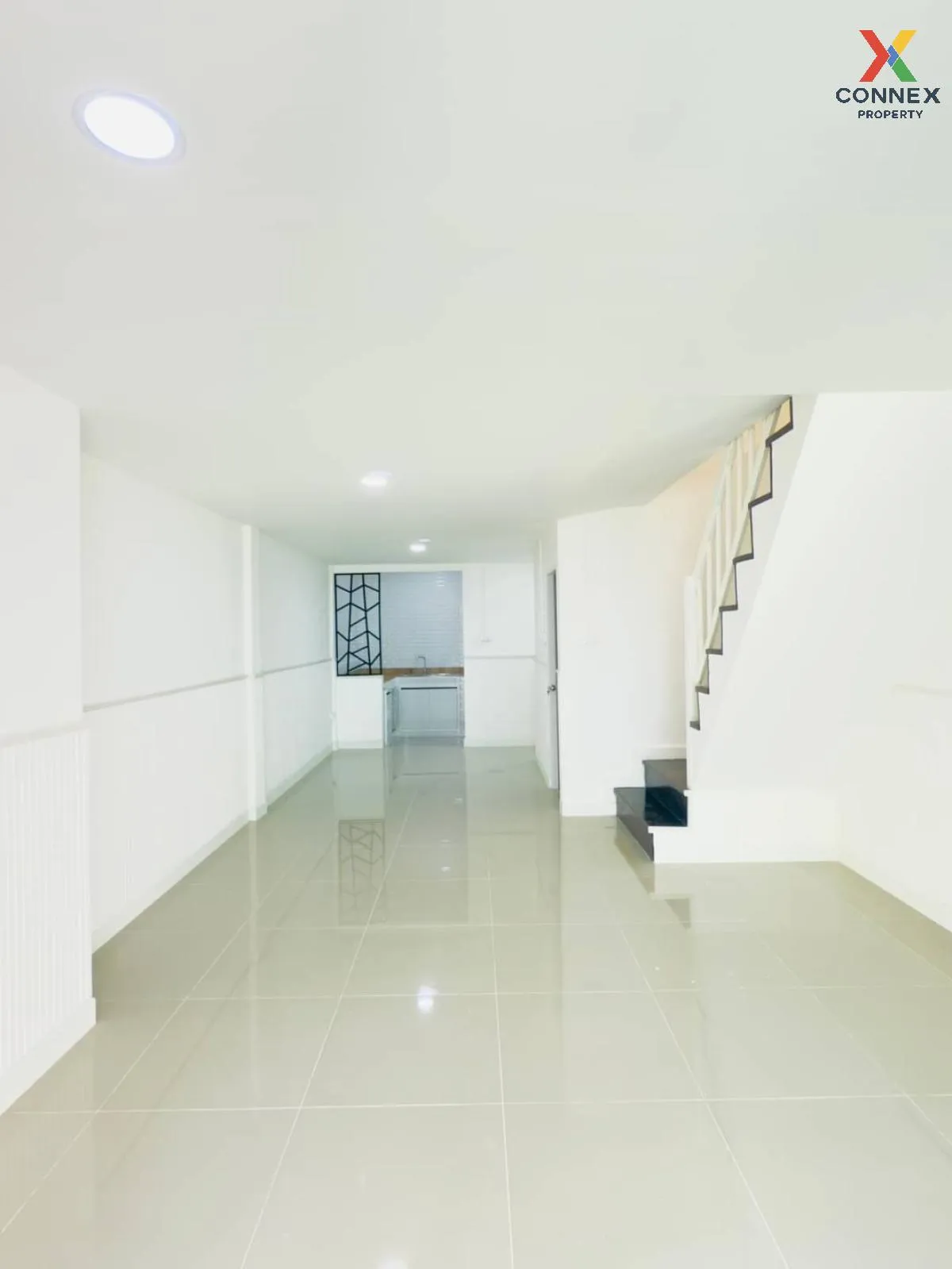 ขายทาวน์เฮ้าส์/ทาวน์โฮม  บ้านปาริฉัตร บางเลน รีโนเวทใหม่ บางเลน บ 3