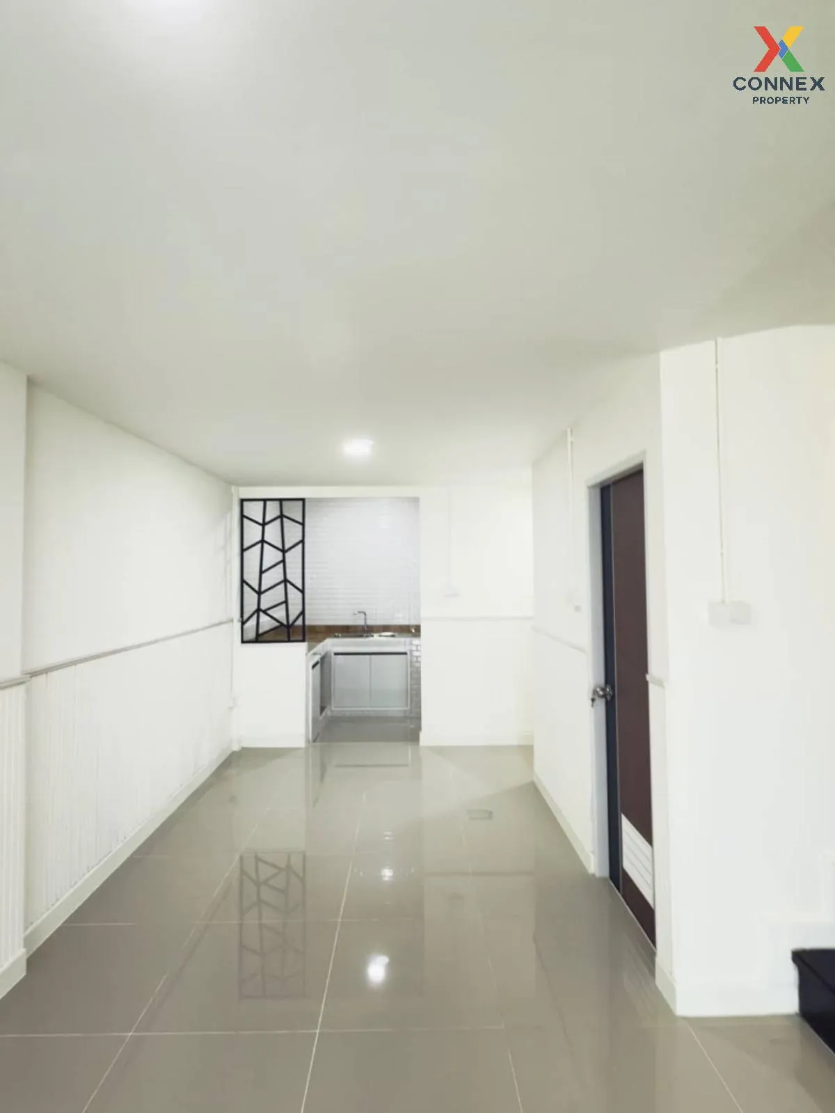ขายทาวน์เฮ้าส์/ทาวน์โฮม  บ้านปาริฉัตร บางเลน รีโนเวทใหม่ บางเลน บ 4