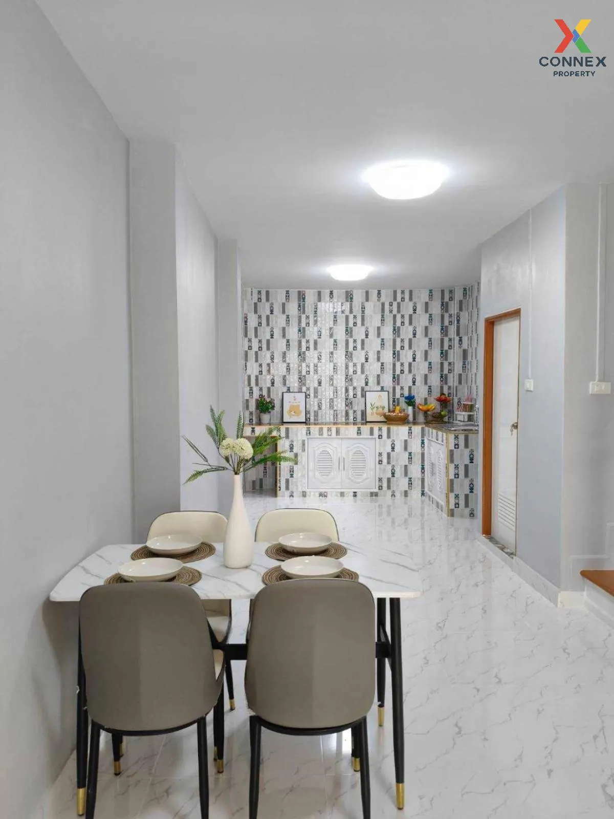 For Sale Townhouse/Townhome  , Baan Wongsakron 5 , newly renovate For Sale Townhouse/Townhome  , Baan Wongsakron 5 , newly renovate