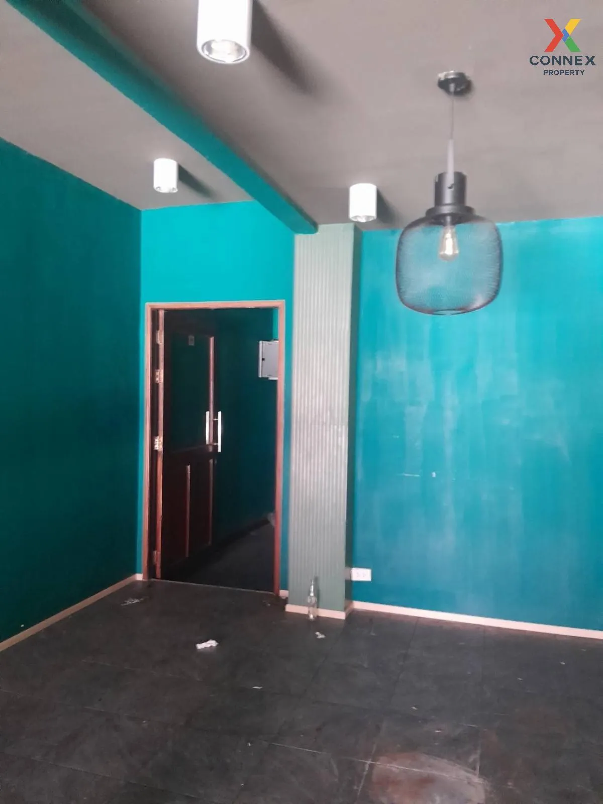 For Rent For sale: 2-unit, 3-storey restaurant business on Bantha