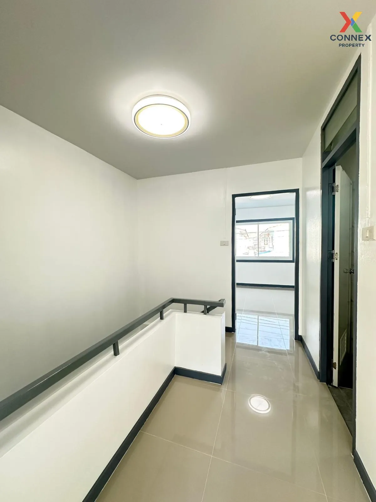 ขายทาวน์เฮ้าส์/ทาวน์โฮม  บ้านเต็มรัก รีโนเวทใหม่ บางคูรัด บางบัวท