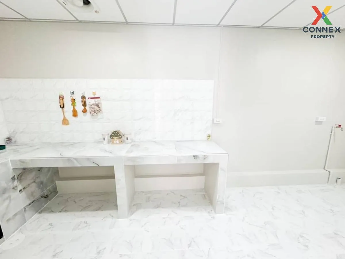 ขายทาวน์เฮ้าส์/ทาวน์โฮม  บ้านบัวทอง 4 บ้านกล้วย-ไทรน้อย รีโนเวทให ขายทาวน์เฮ้าส์/ทาวน์โฮม  บ้านบัวทอง 4 บ้านกล้วย-ไทรน้อย รีโนเวทให