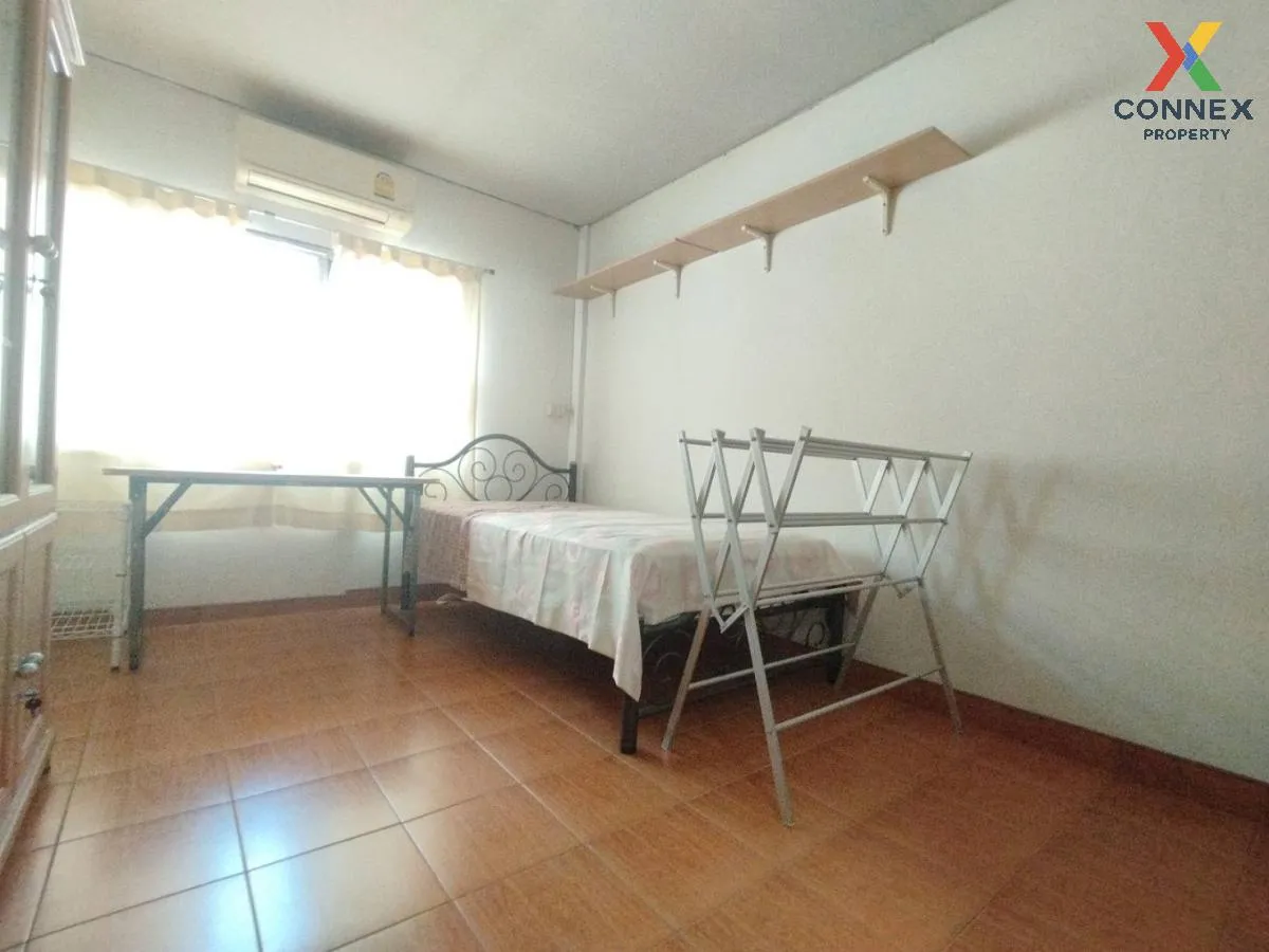 For Sale Townhouse/Townhome  , Baan Sup Din Thong , Thepharak , M 4