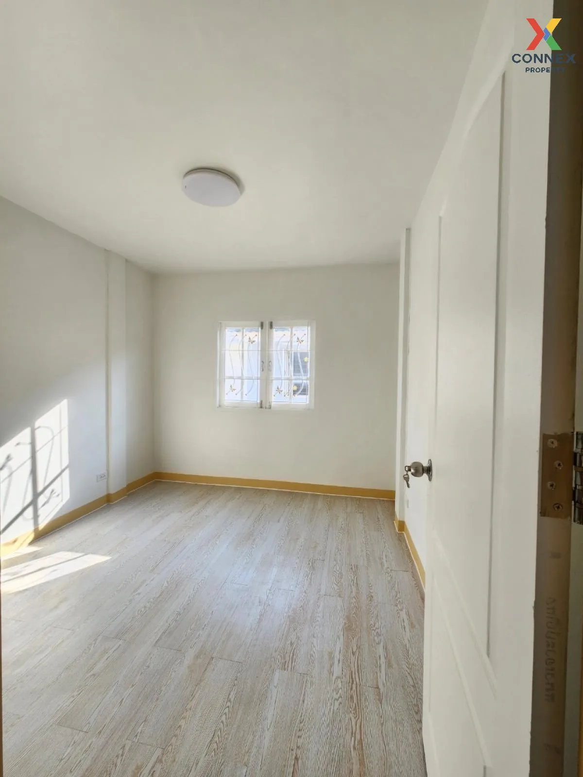 ขายทาวน์เฮ้าส์/ทาวน์โฮม  ลัลลี่ วิลล์ ศรีนครินทร์ - เทพารักษ์ แพร