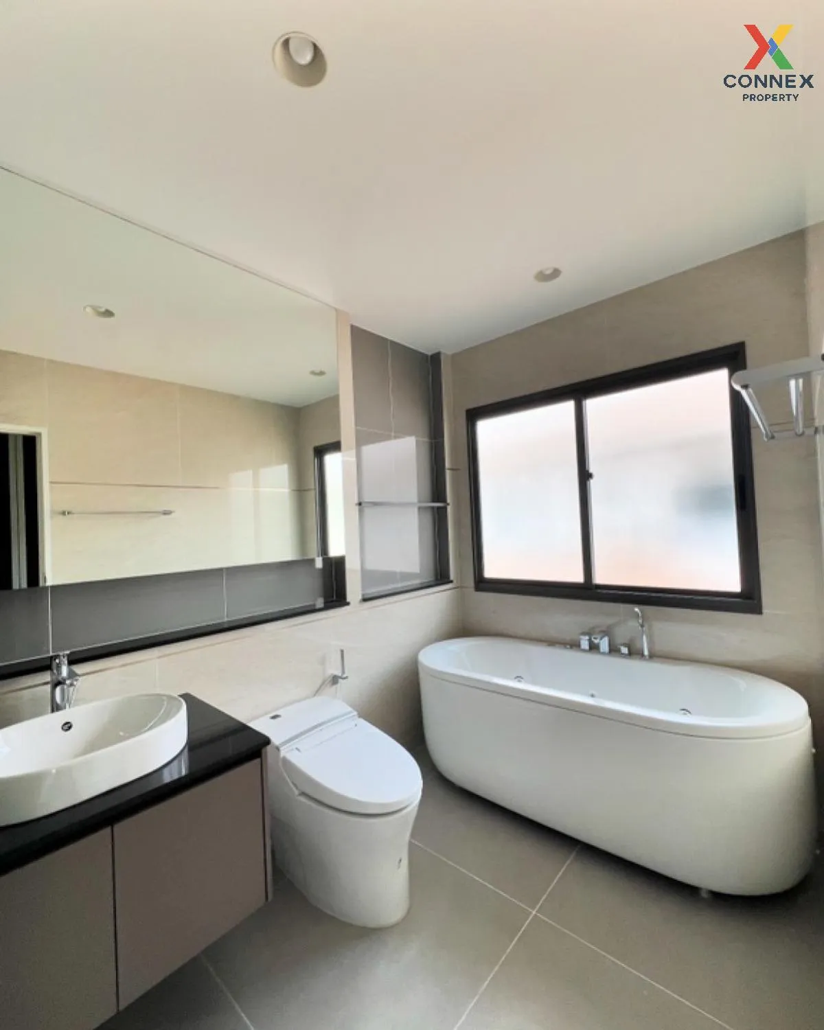 For Sale House , Setthasiri Thawiwatthana , Salathammasop Sop , T