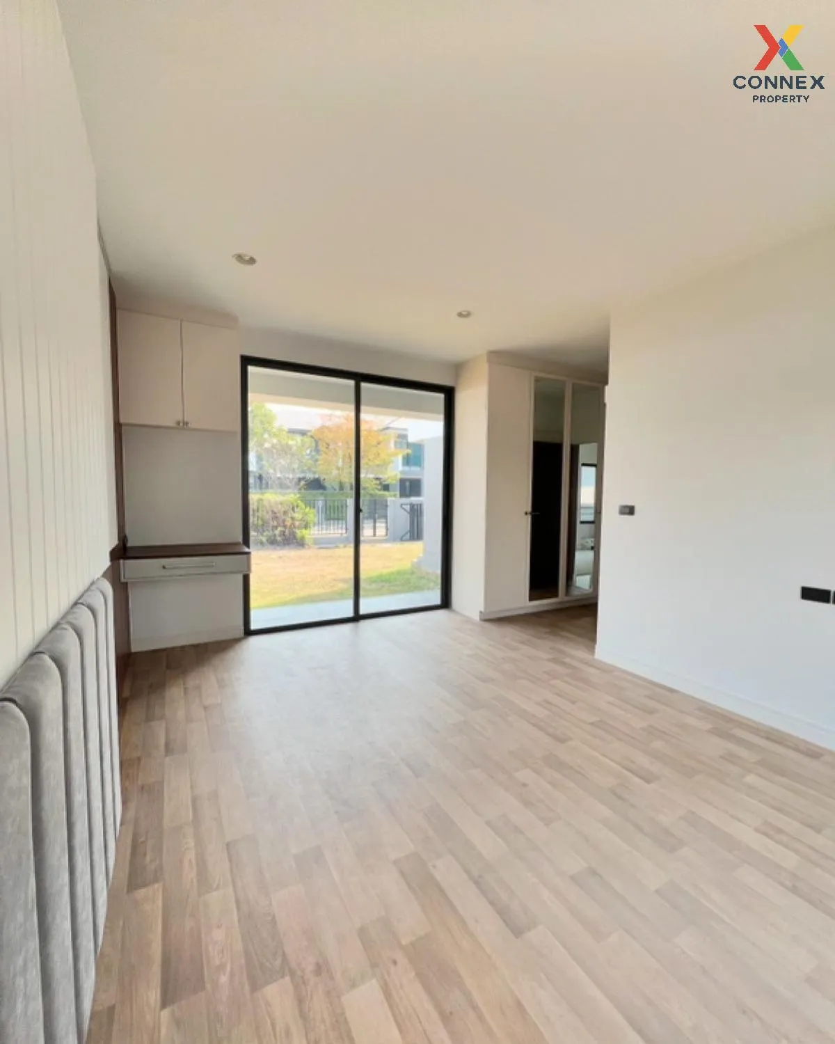 For Sale House , Setthasiri Thawiwatthana , Salathammasop Sop , T