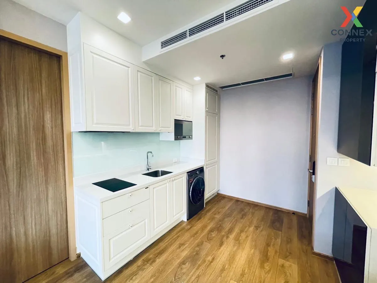 For Rent Condo , Noble BE 33 , corner unit , newly renovated , BT