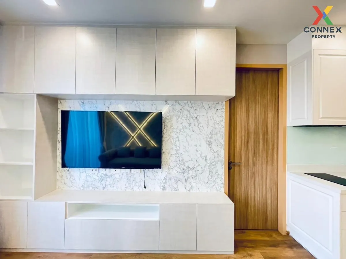 For Rent Condo , Noble BE 33 , corner unit , newly renovated , BT