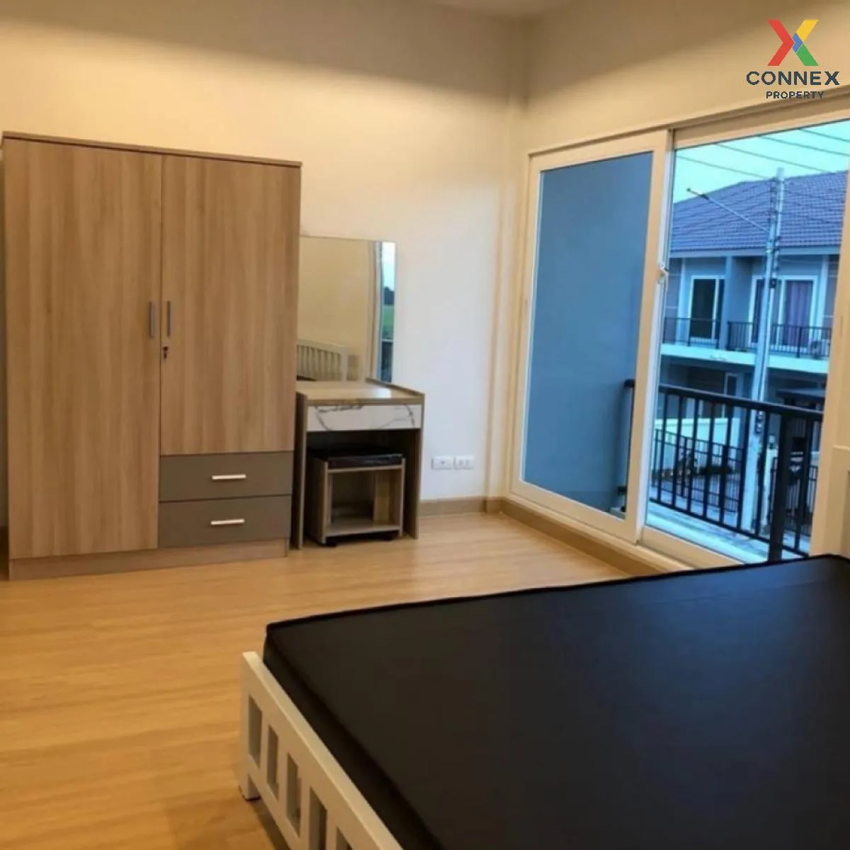 For Sale Townhouse/Townhome  , Supalai Bella Wongwaen Lumlukka Kl 4