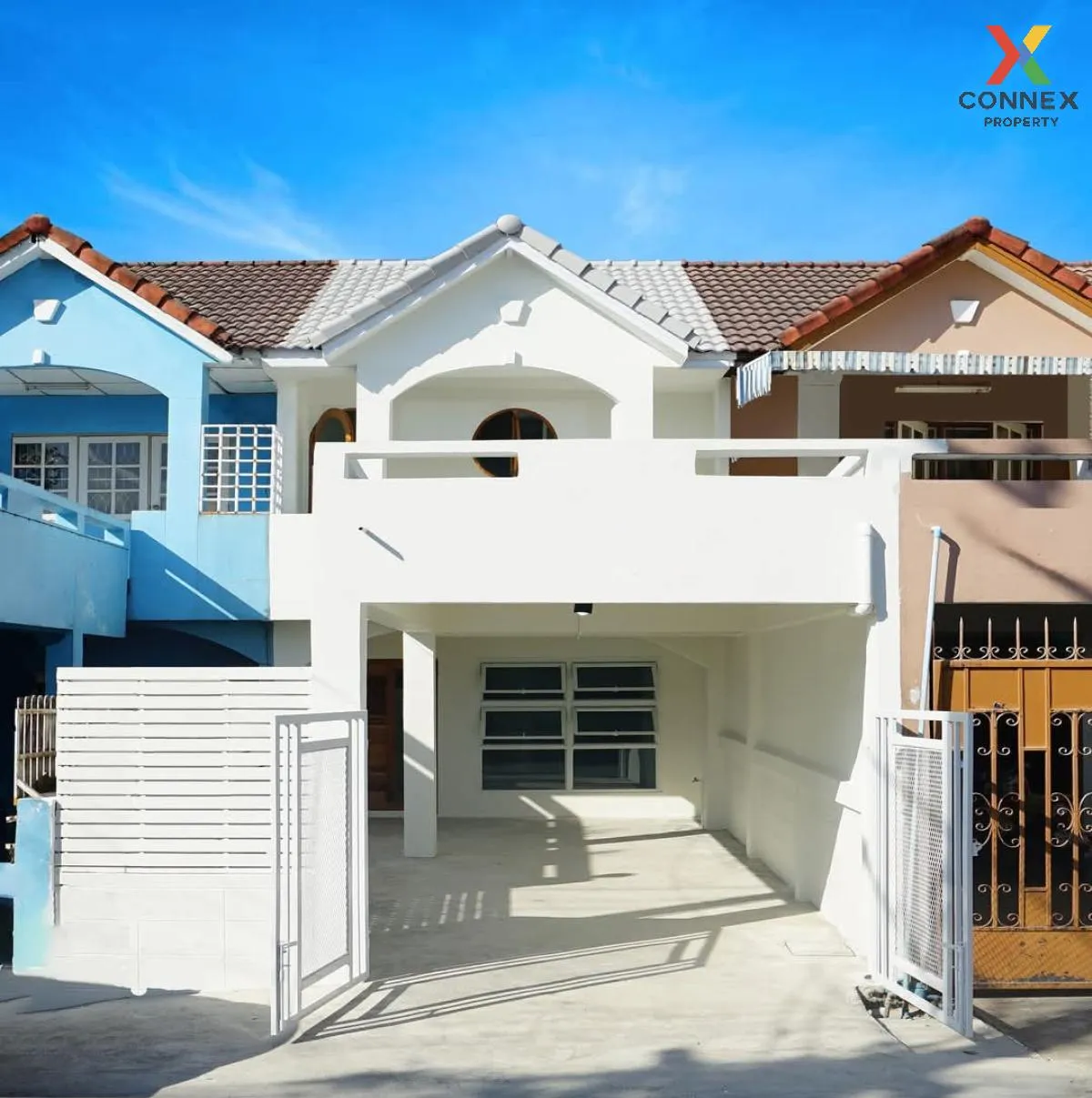 For Sale Townhouse/Townhome  , Townhome Petchkasem 110-5 , newly  1