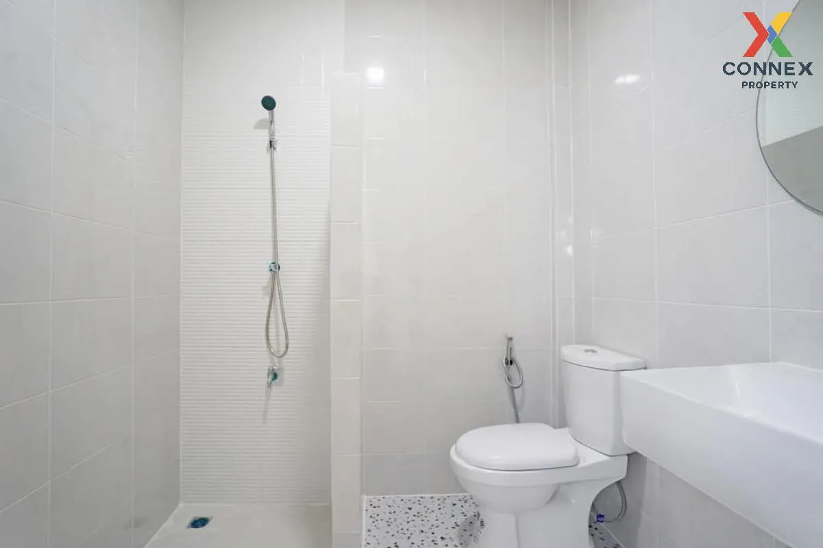 For Sale Townhouse/Townhome  , Townhome Petchkasem 110-5 , newly 