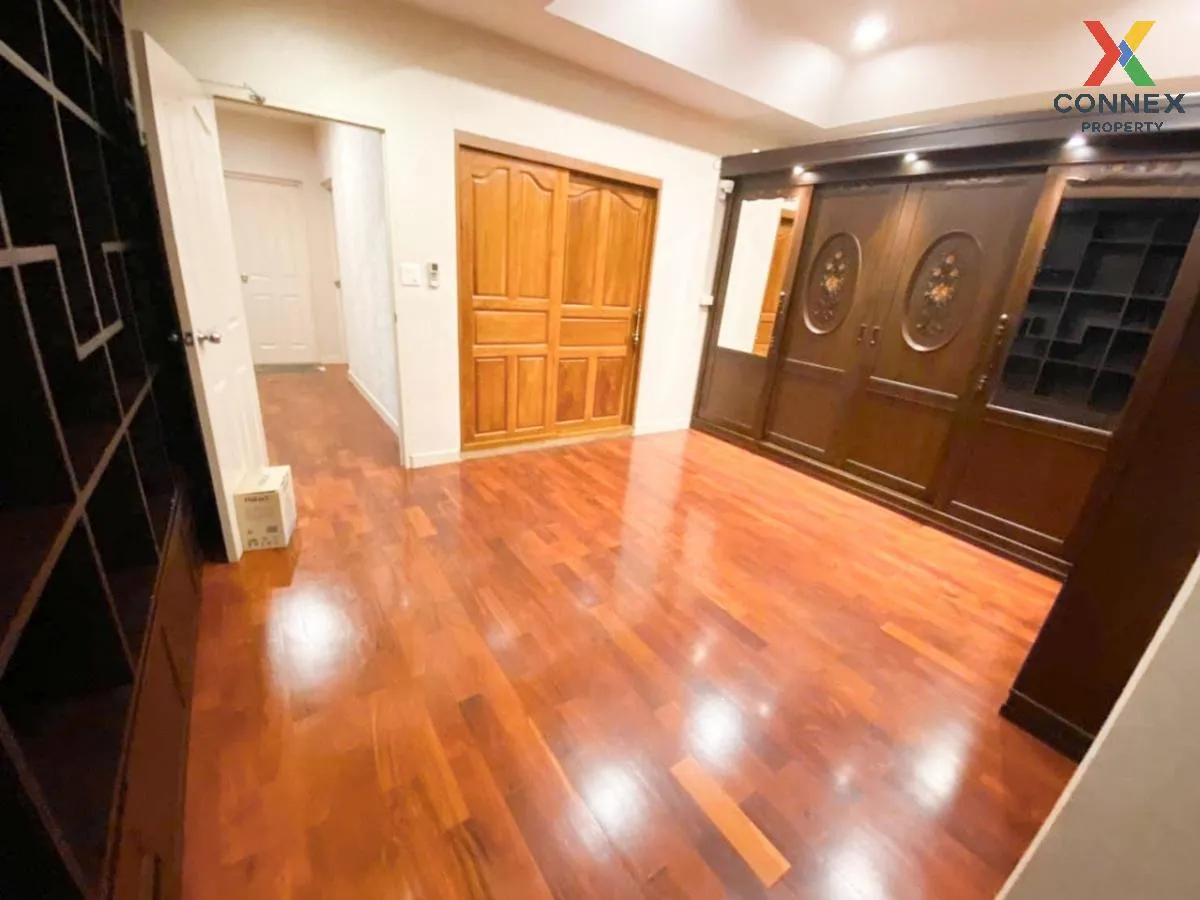 For Sale House , Nantawan Sathorn - Ratchaphruk , Bang Waek , Pha 4