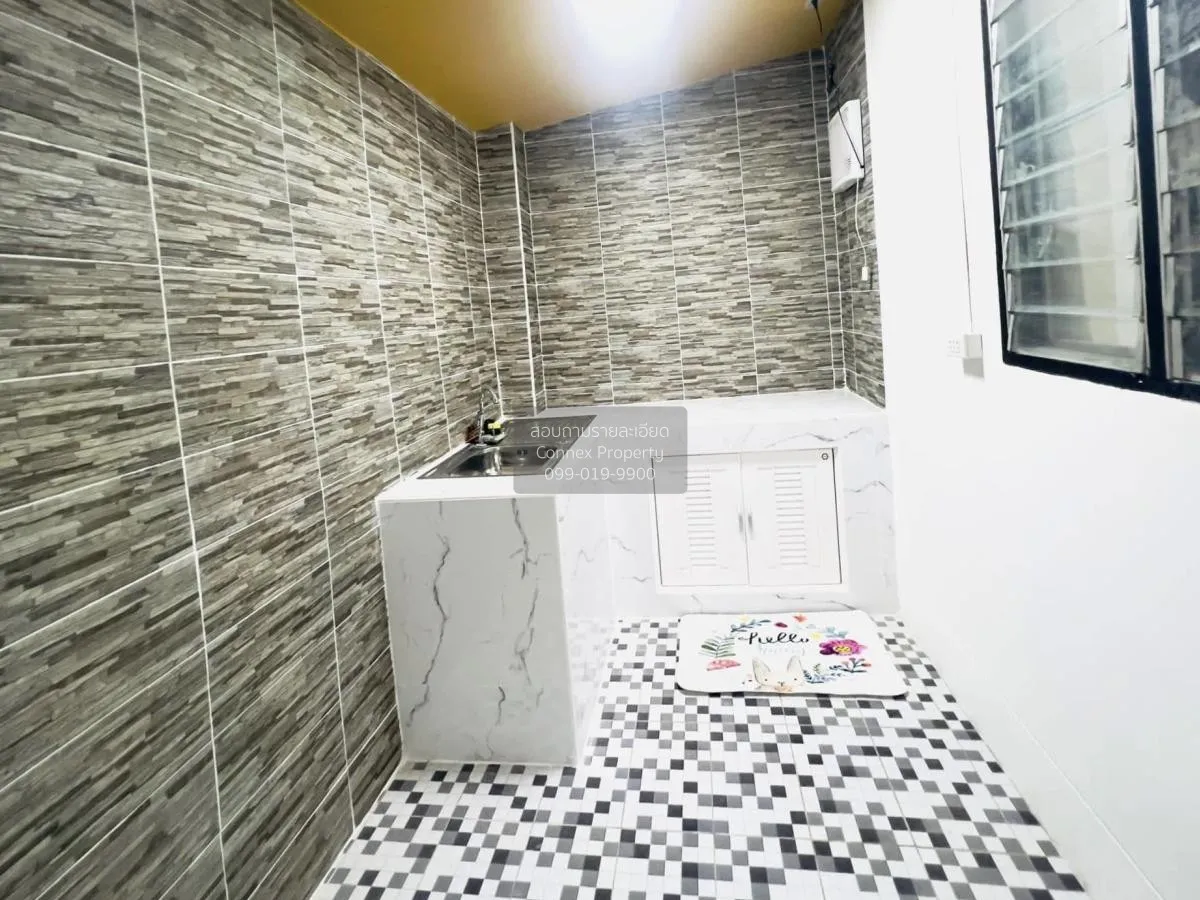 For Sale Townhouse/Townhome  , Amornsup , Krathum Rai , Nong Chok