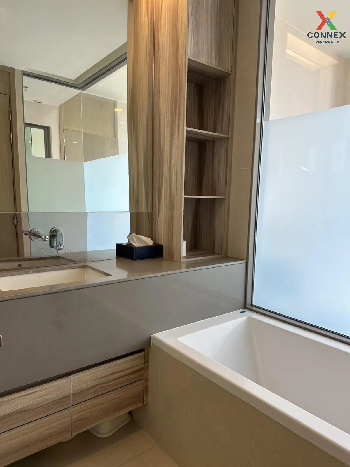 For Rent Condo , The Esse Asoke , BTS-Asok , Khlong Toei Nuea , W