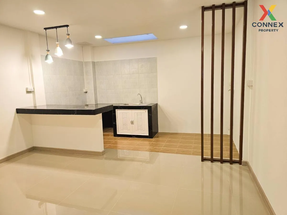 ขายทาวน์เฮ้าส์/ทาวน์โฮม  บัณฑิตโฮม ดอนเมือง รีโนเวทใหม่ สนามบิน เ 4