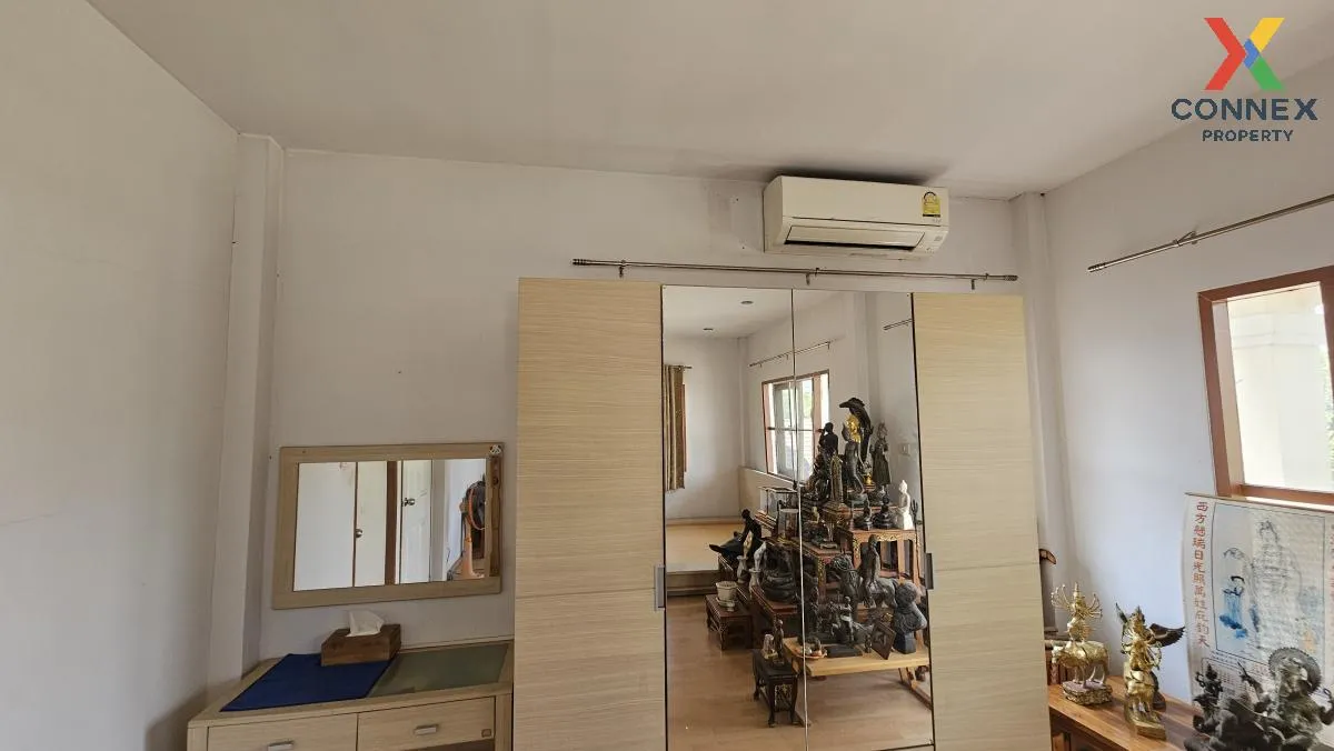 For Sale House , Pradapdao Phase 1 - 4 , MRT-Bang Rak Yai , Tha I