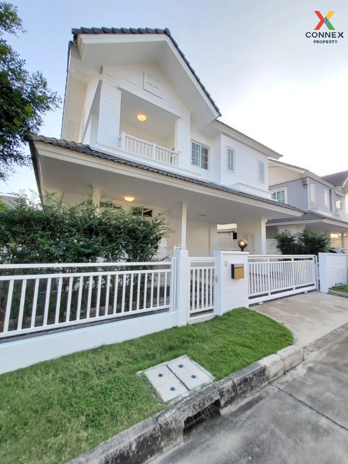 For Sale House , Burasiri Panyaindra , Bang Chan , Khlong Sam Wa  1
