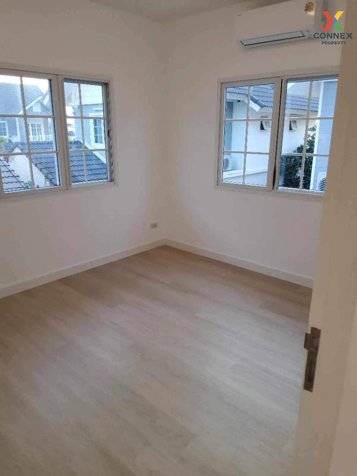 For Sale House , Burasiri Panyaindra , Bang Chan , Khlong Sam Wa 