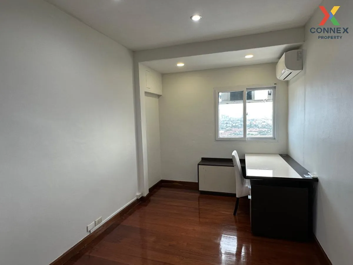 For Rent Condo , Royal Castle Pattanakarn , ARL-Hua Mak , Suan Lu
