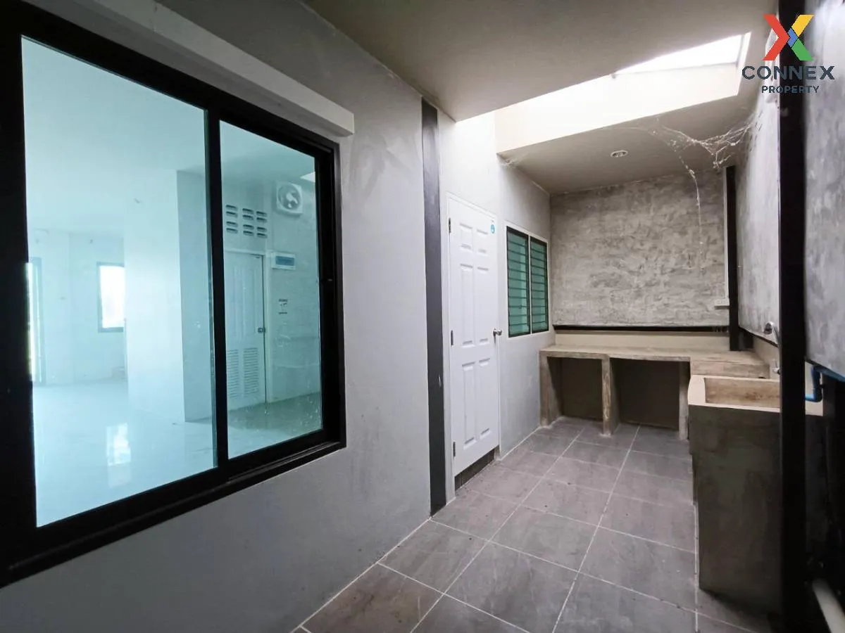 For Sale Townhouse/Townhome  , Pasiri Tara 5 , nice view , Phai T For Sale Townhouse/Townhome  , Pasiri Tara 5 , nice view , Phai T