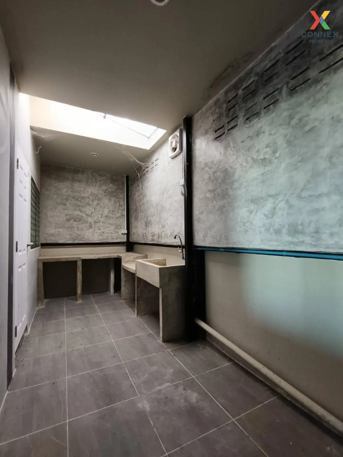 For Sale Townhouse/Townhome  , Pasiri Tara 5 , nice view , Phai T For Sale Townhouse/Townhome  , Pasiri Tara 5 , nice view , Phai T