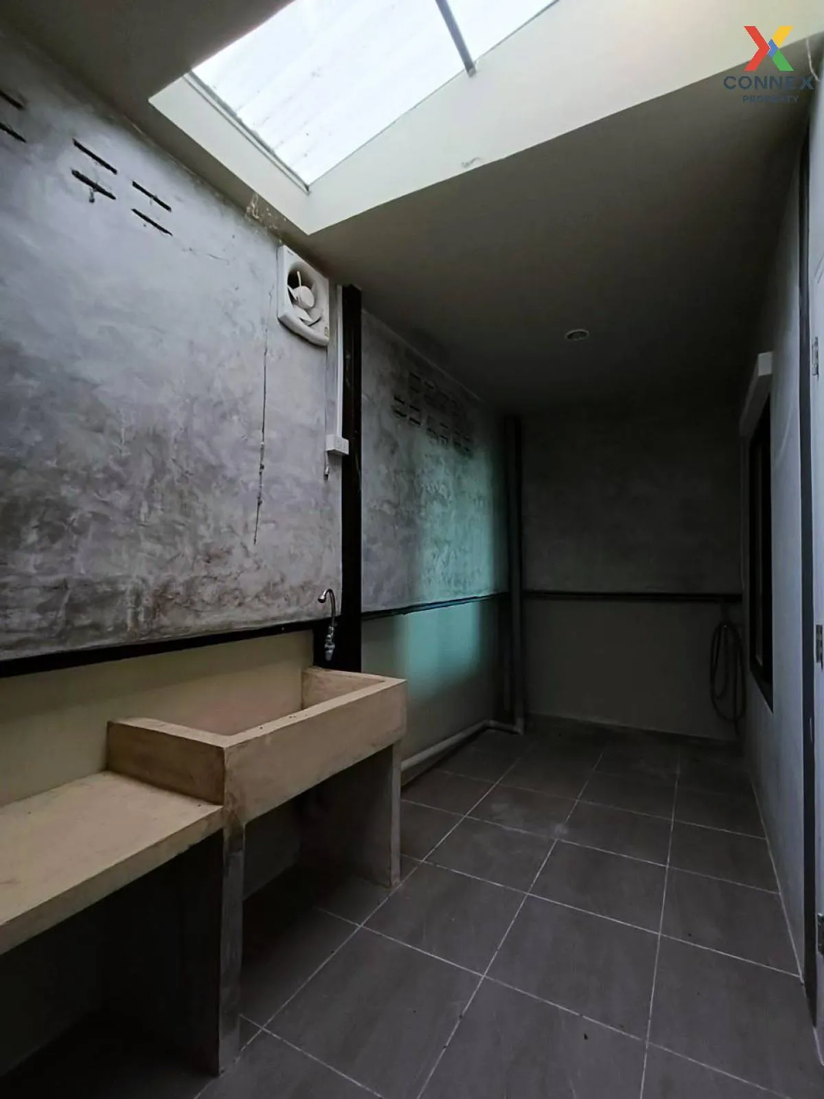 For Sale Townhouse/Townhome  , Pasiri Tara 5 , nice view , Phai T For Sale Townhouse/Townhome  , Pasiri Tara 5 , nice view , Phai T