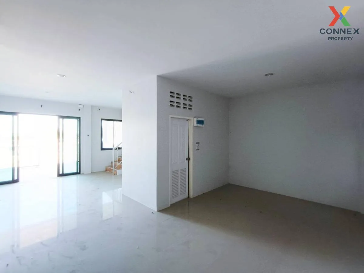 For Sale Townhouse/Townhome  , Pasiri Tara 5 , nice view , Phai T For Sale Townhouse/Townhome  , Pasiri Tara 5 , nice view , Phai T