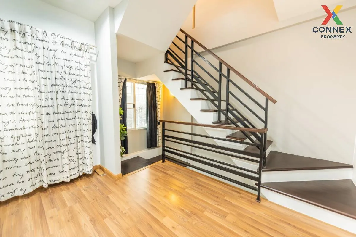 For Sale Townhouse/Townhome  , Autumn Residence , newly renovated