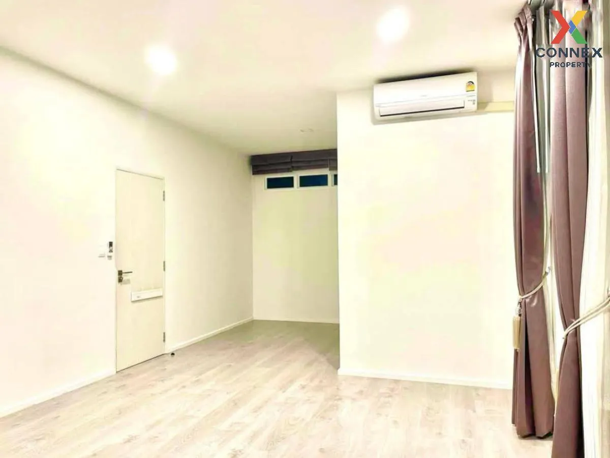 For Rent House , Mantana Bangna-Wongwaen , Dok Mai , Prawet , Ban