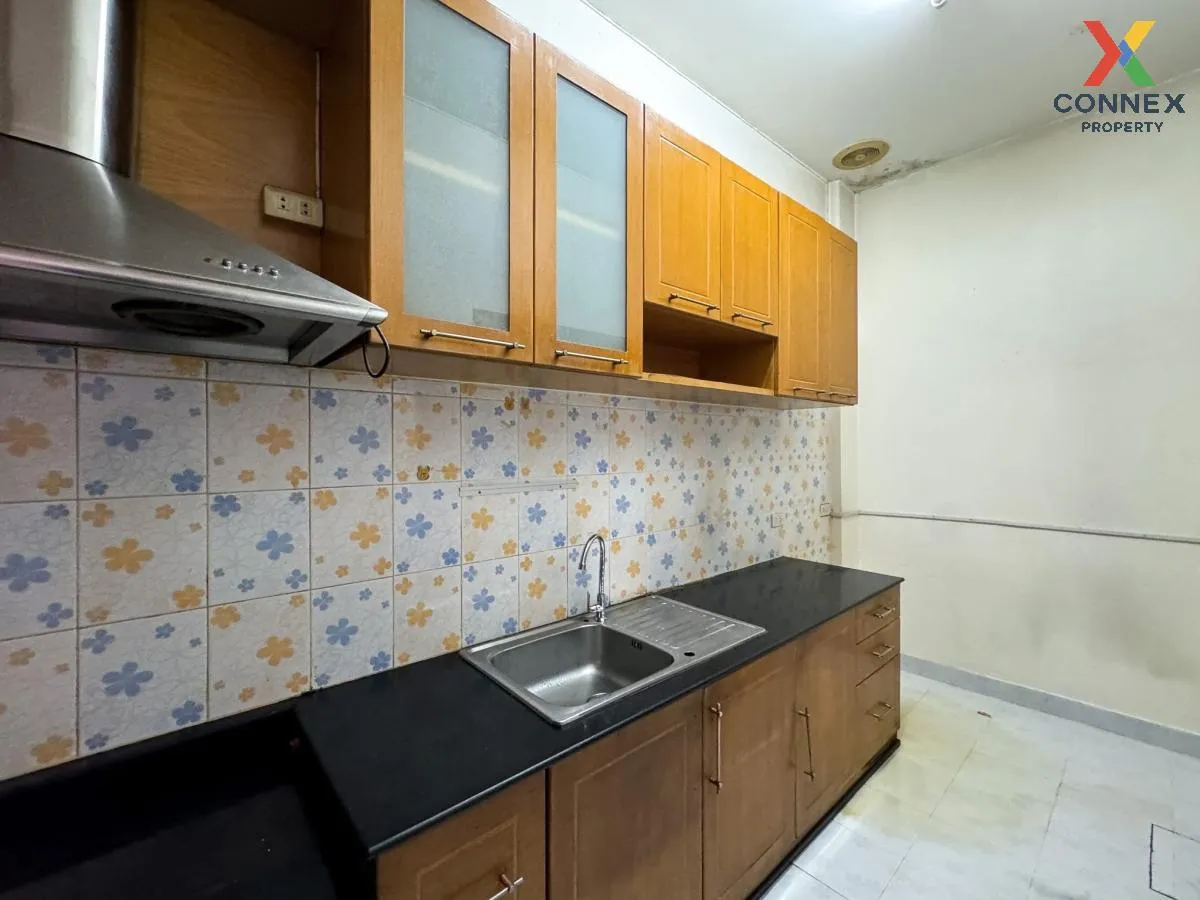 ขายทาวน์เฮ้าส์/ทาวน์โฮม  ซิตี้ พาร์ค พัฒนาการ 38 ชั้นสูง สวนหลวง 