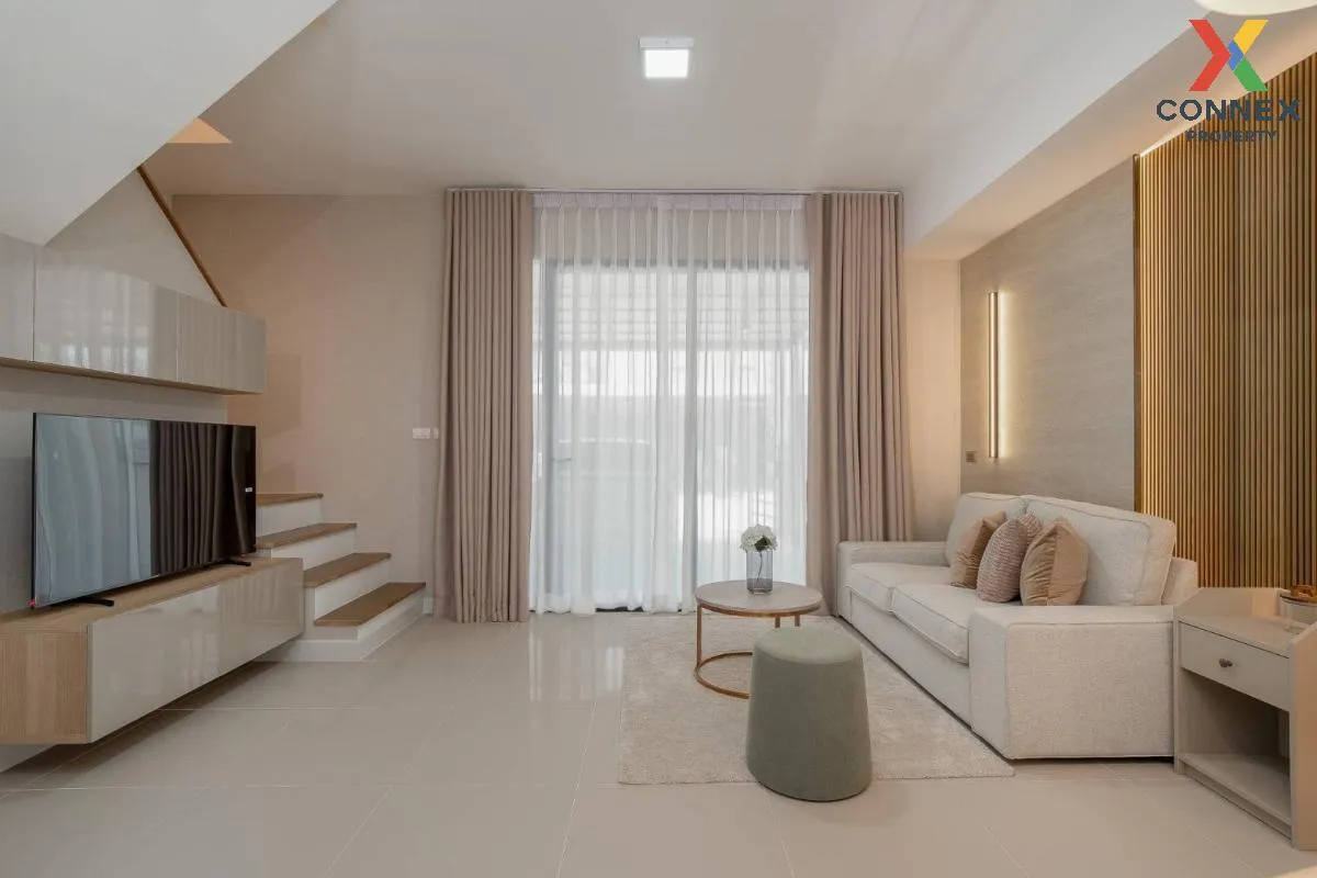 เช่าทาวน์เฮ้าส์/ทาวน์โฮม  พลีโน่ สุขุมวิท - บางนา 2 บางพลี บางพลี 3