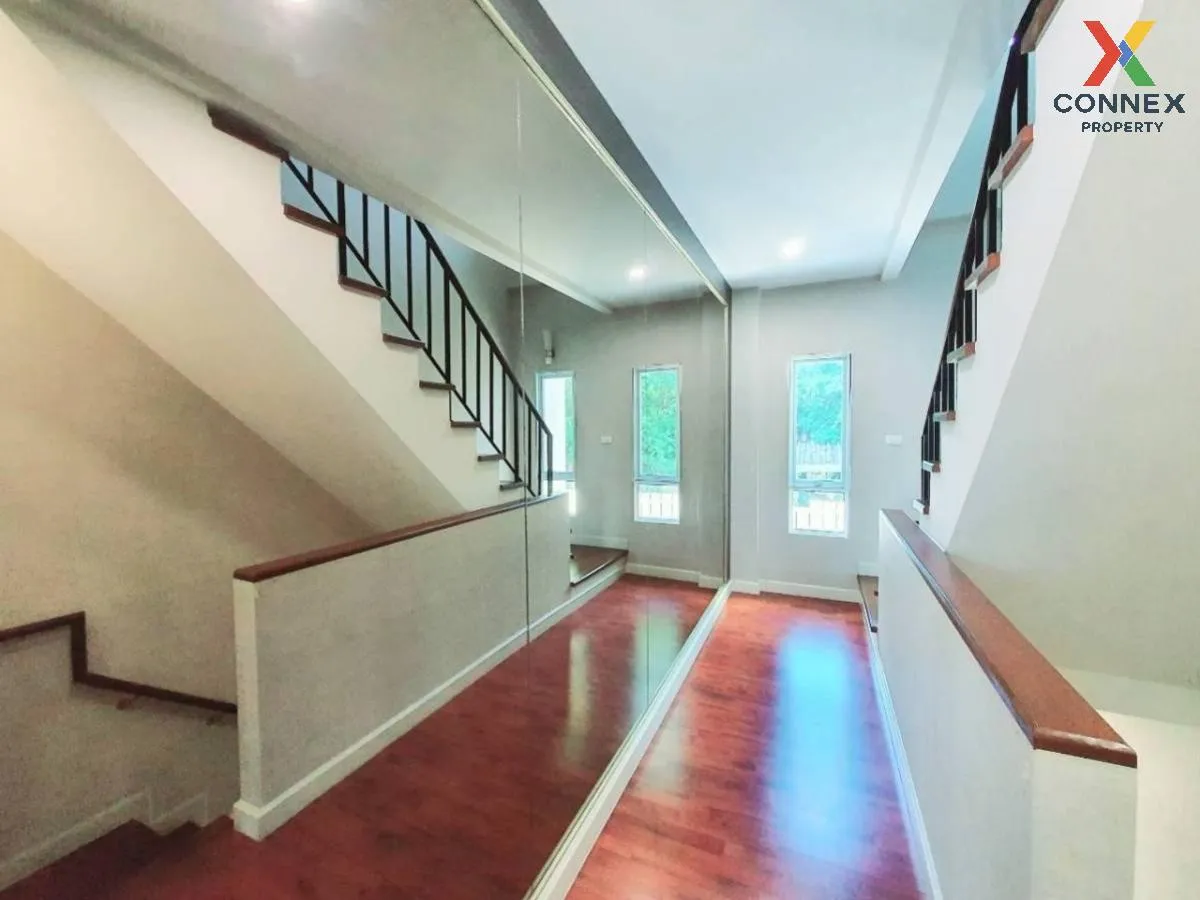 For Sale Townhouse/Townhome  , Leon Sukhumvit 62 , BTS-Bang Chak 