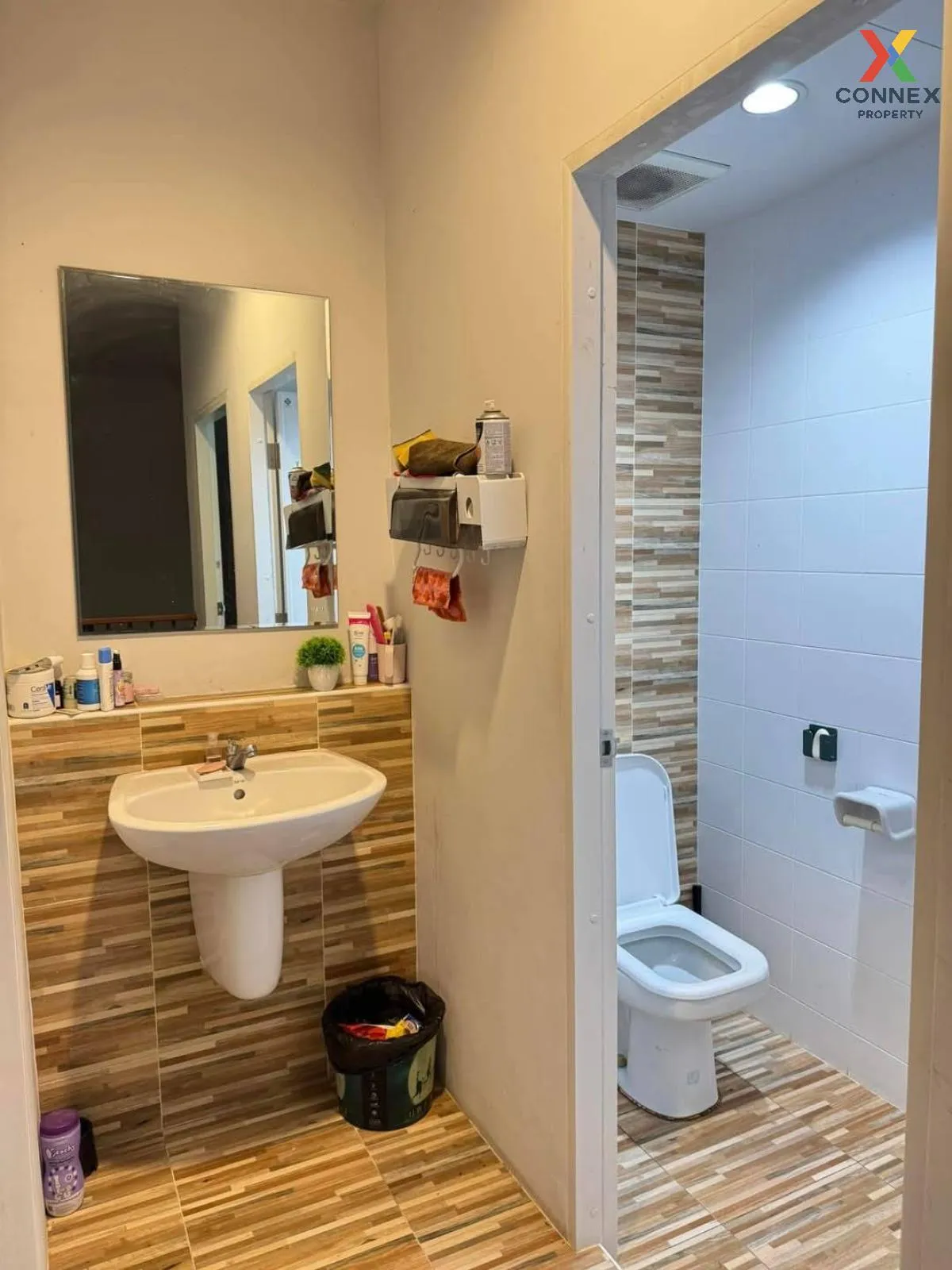 For Sale Townhouse/Townhome  , The O Zone Petchkasem 53 , corner 