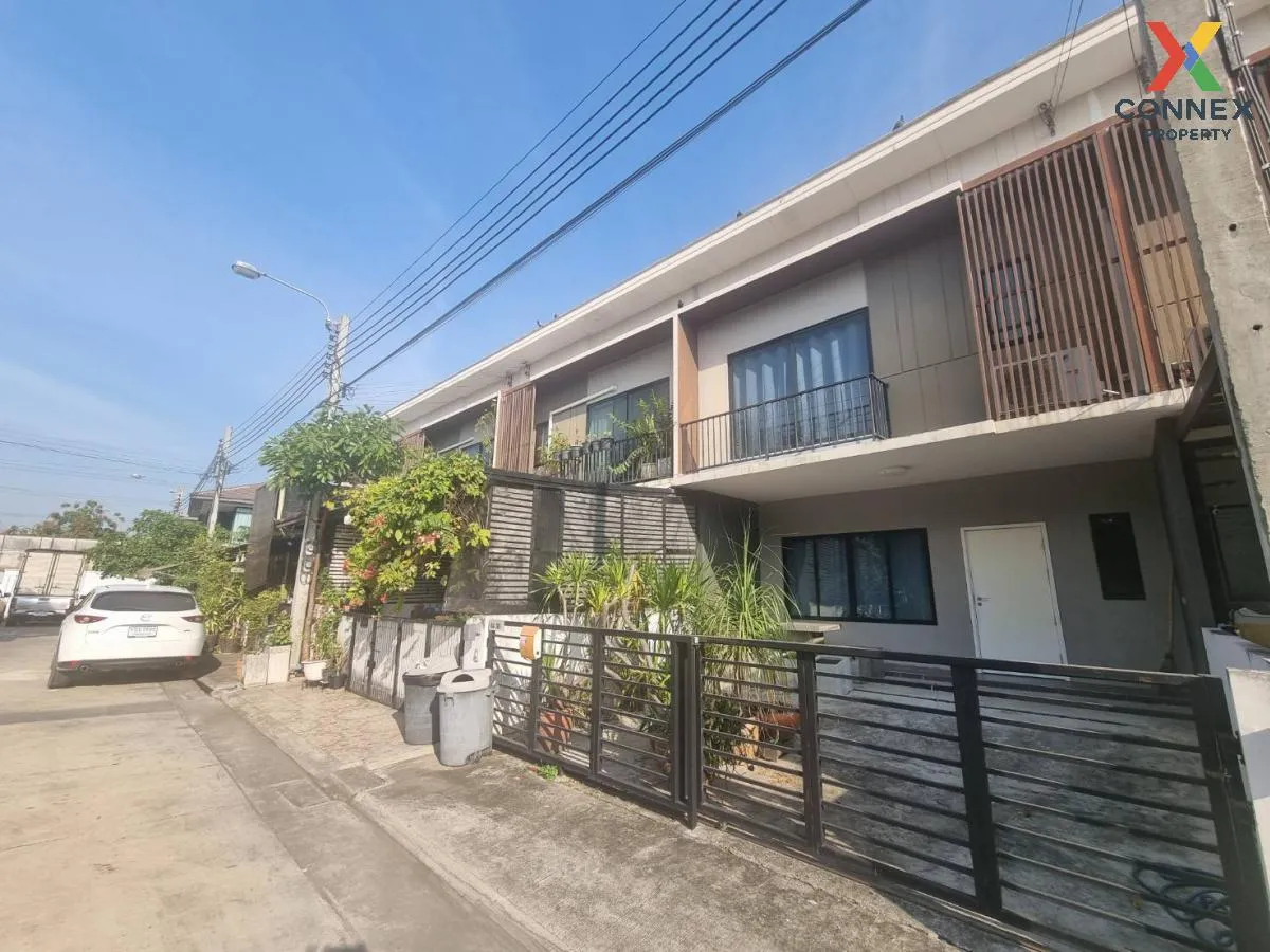 For Sale Townhouse/Townhome  , The Connect Onnut - Wongwaen , Dok 2