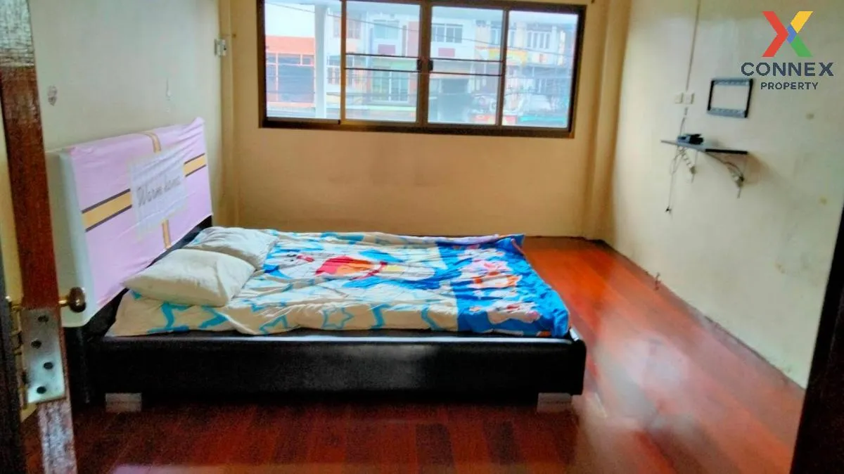 For Sale Commercial building for sale Main road in Thonburi area  2