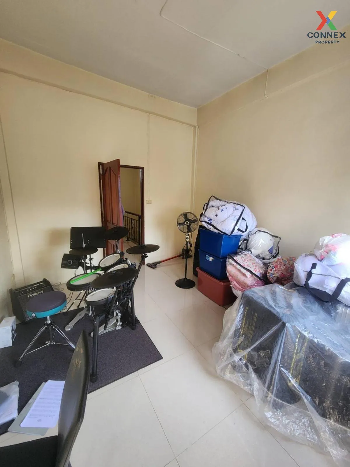 For Sale Commercial building for sale Main road in Thonburi area 