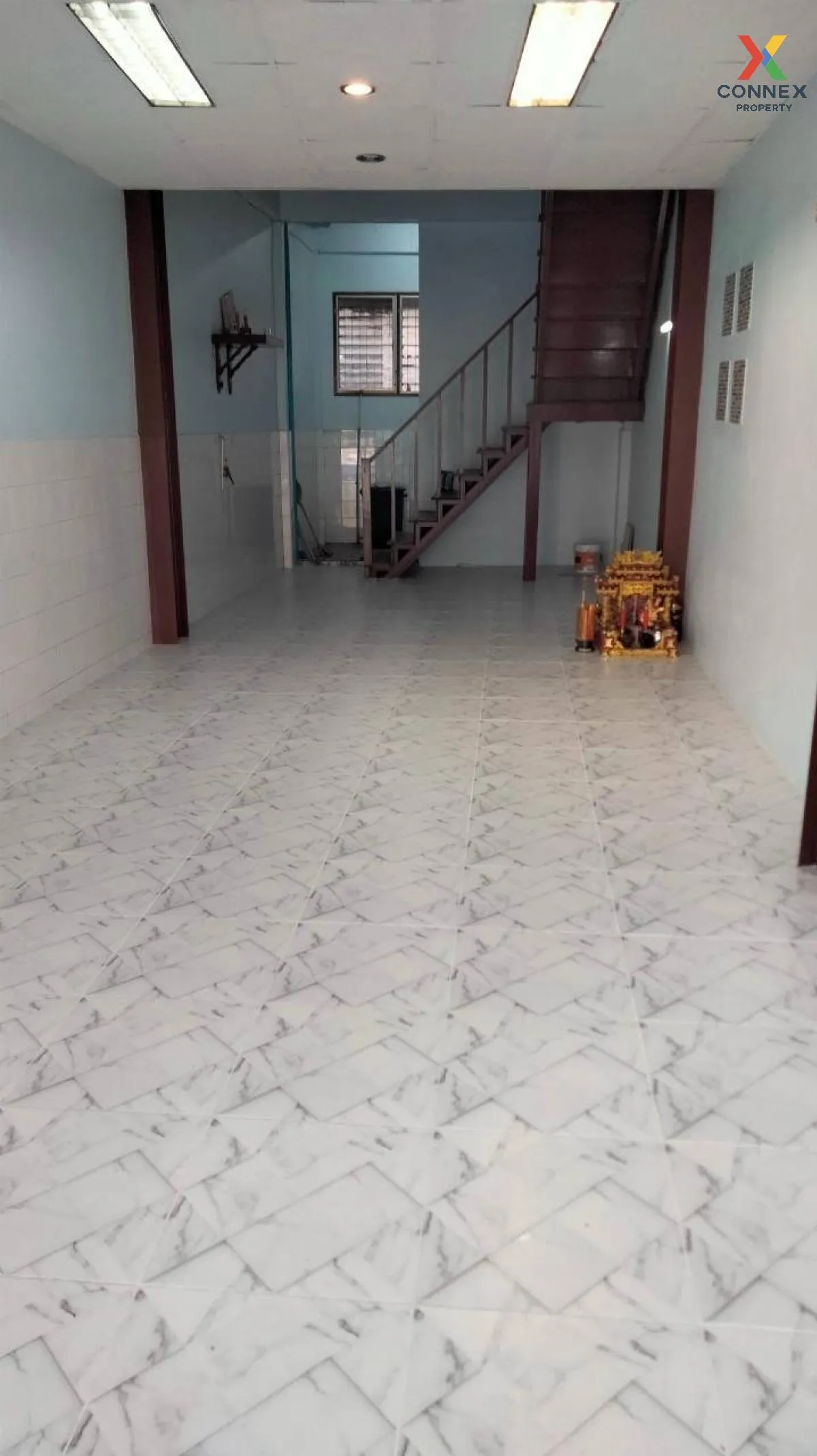 For Sale Commercial building for sale Main road in Thonburi area  2