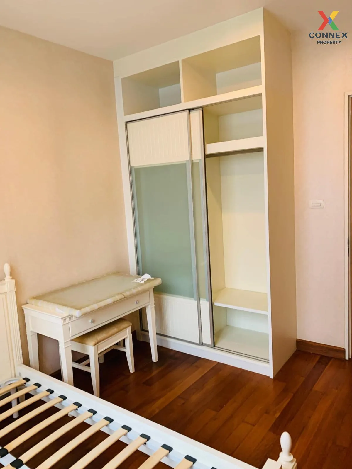 ขายคอนโด  ไอวี สาทร BTS-ช่องนนทรี สีลม เขต บางรัก กรุงเทพ CX-1157