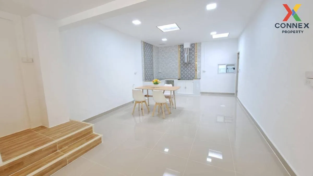 ขายทาวน์เฮ้าส์/ทาวน์โฮม  รัตนาธิเบศร์ บางใหญ่ ห้องมุม รีโนเวทใหม่ 4