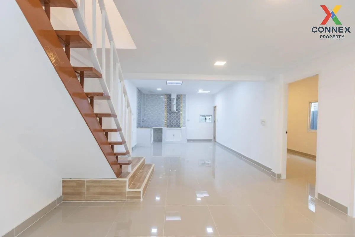 ขายทาวน์เฮ้าส์/ทาวน์โฮม  รัตนาธิเบศร์ บางใหญ่ ห้องมุม รีโนเวทใหม่