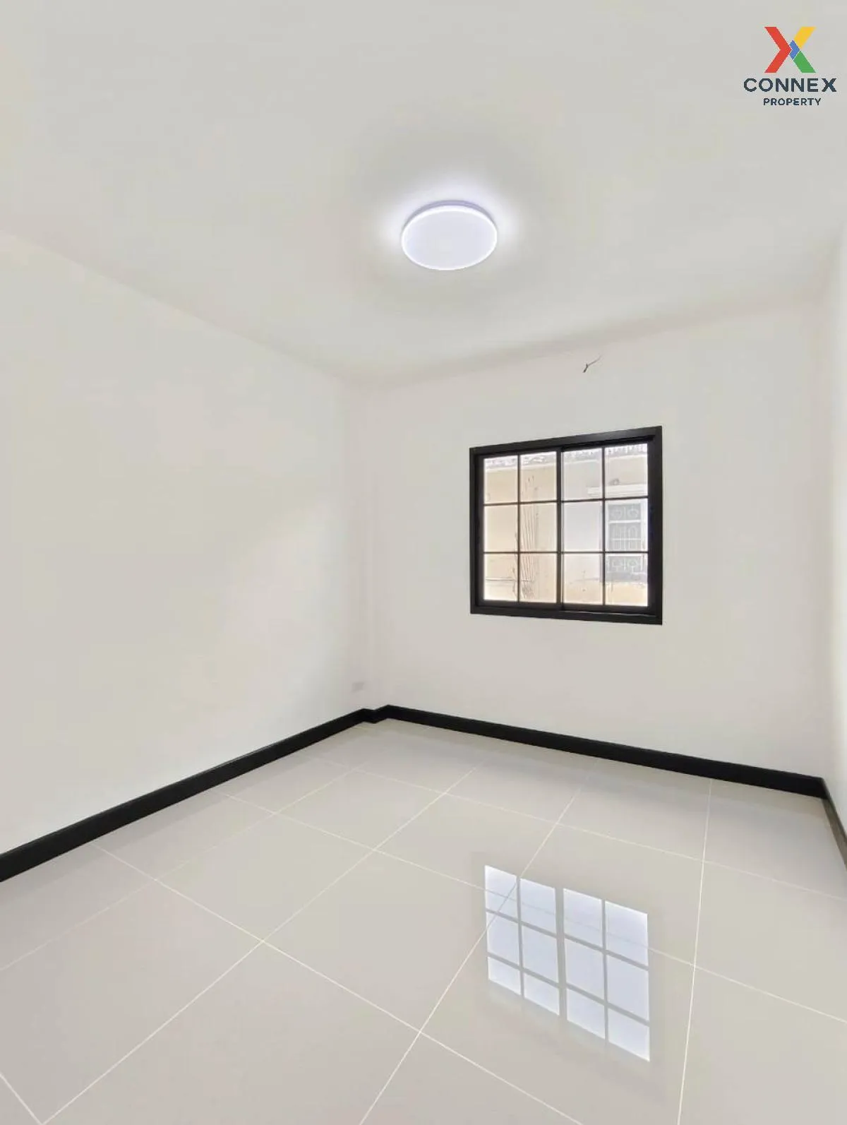 For Sale Townhouse/Townhome  , Maneerin Lake & Park Ratchaphruek 