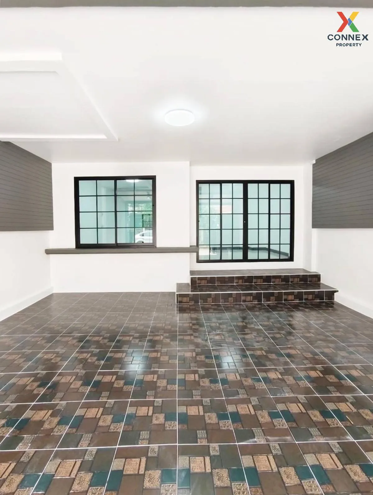 For Sale Townhouse/Townhome  , Maneerin Lake & Park Ratchaphruek 