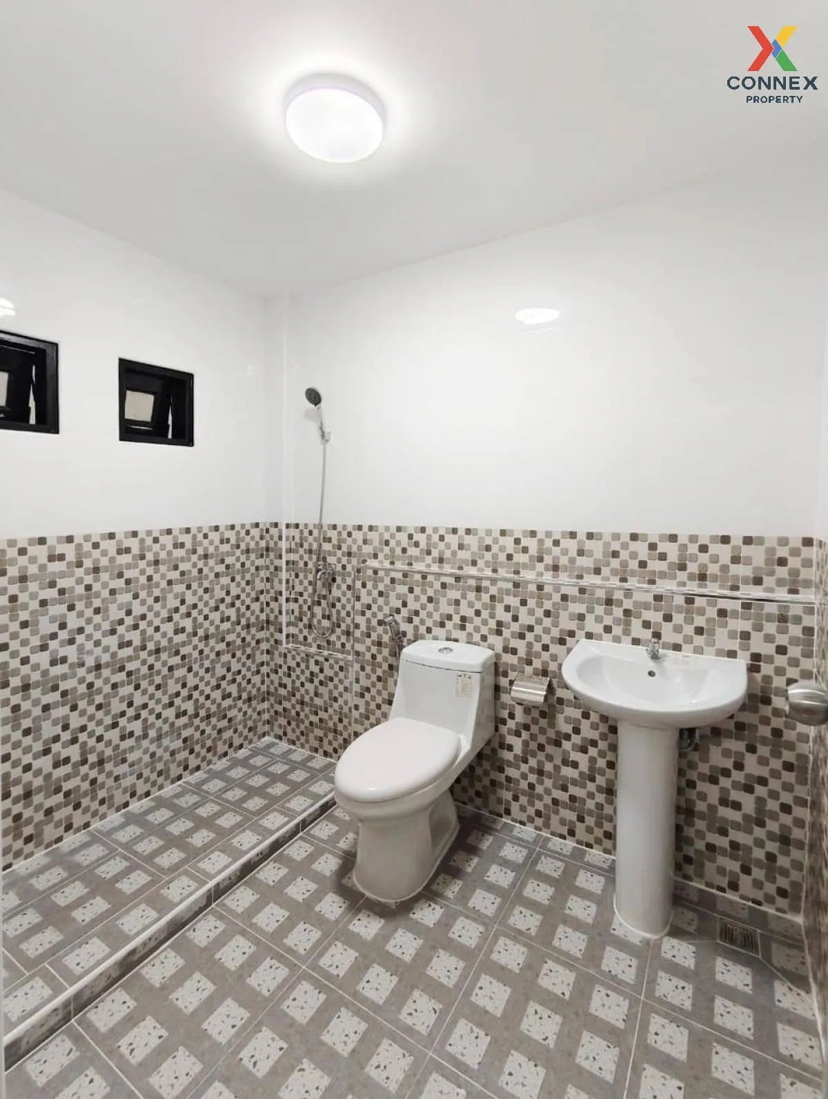 For Sale Townhouse/Townhome  , Maneerin Lake & Park Ratchaphruek 