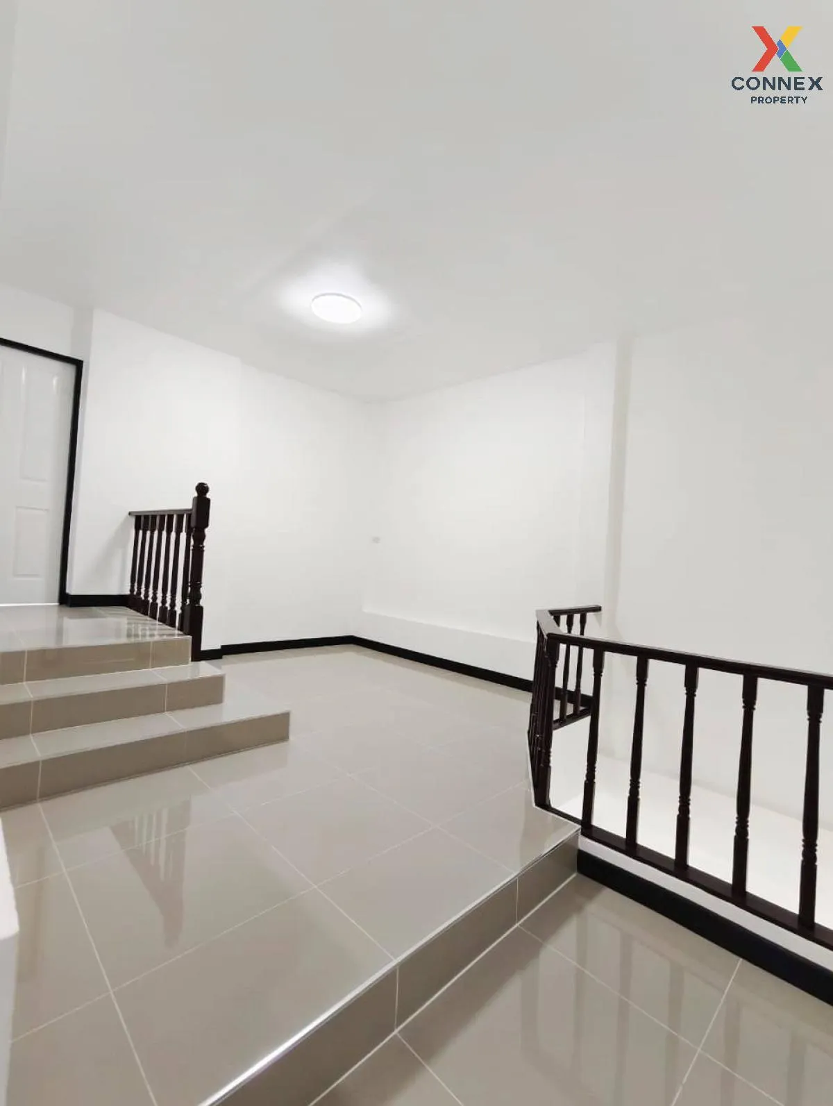 For Sale Townhouse/Townhome  , Maneerin Lake & Park Ratchaphruek 