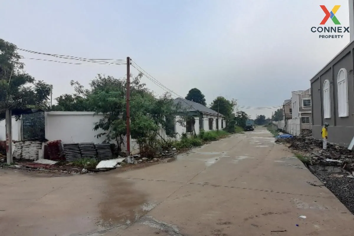 For Sale Land for sale with buildings, Or Ngoen, Sai Mai. , O Ngo