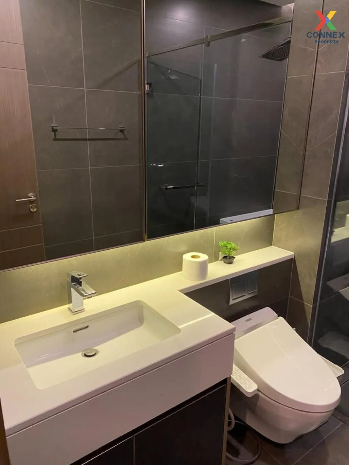 For Sale Condo , The Esse at Singha Complex , high floor , MRT-Ph For Sale Condo , The Esse at Singha Complex , high floor , MRT-Ph